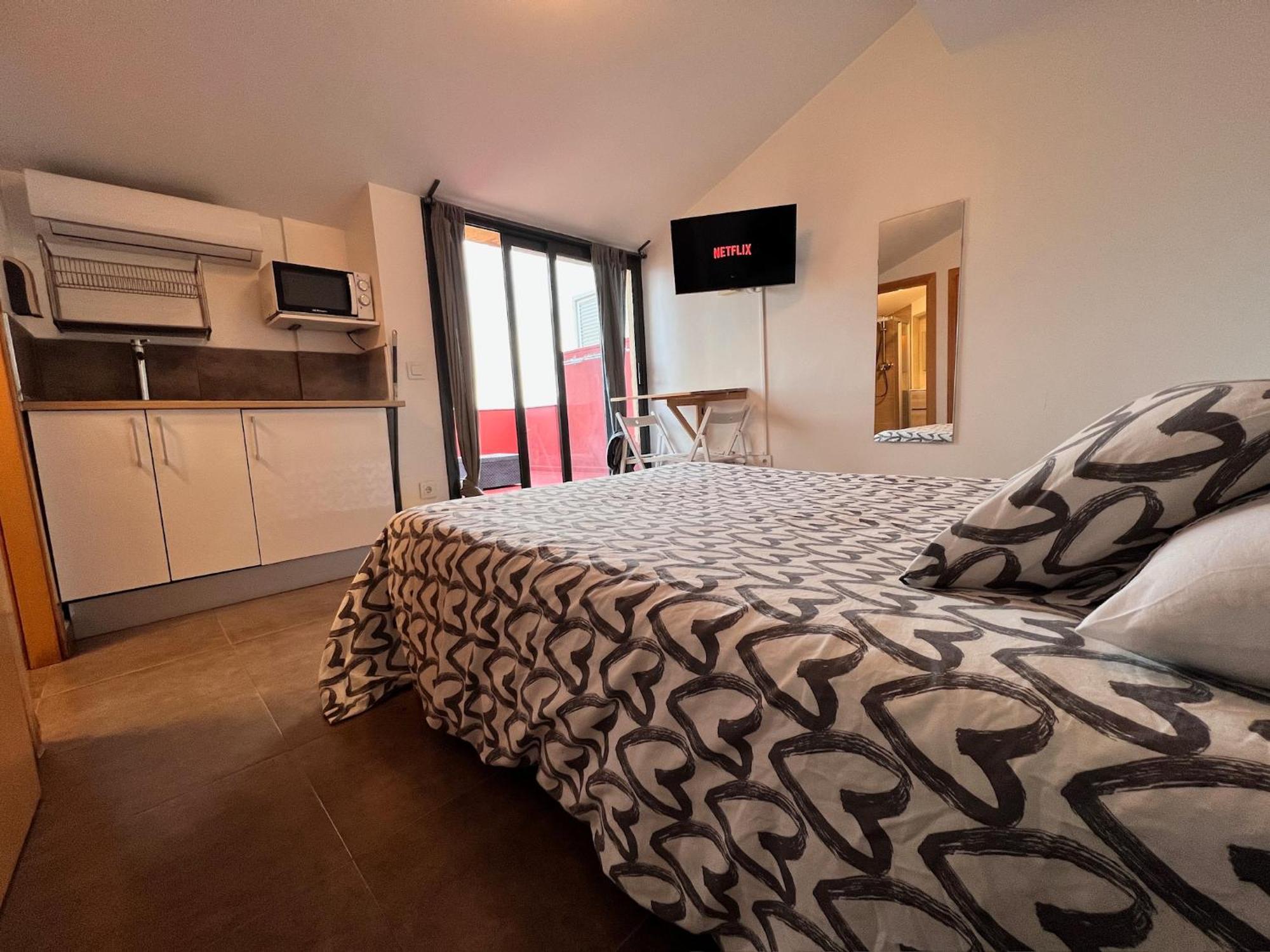 Mt Boutique Suites Y Apartamentos - Adults Only - Матаро Экстерьер фото